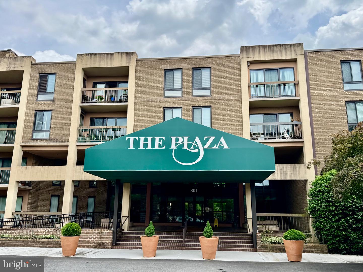 805 N HOWARD ST #446, ALEXANDRIA, Virginia 22304, 2 Bedrooms Bedrooms, ,2 BathroomsBathrooms,Residential,For sale,805 N HOWARD ST #446,VAAX2045386 MLS # VAAX2045386