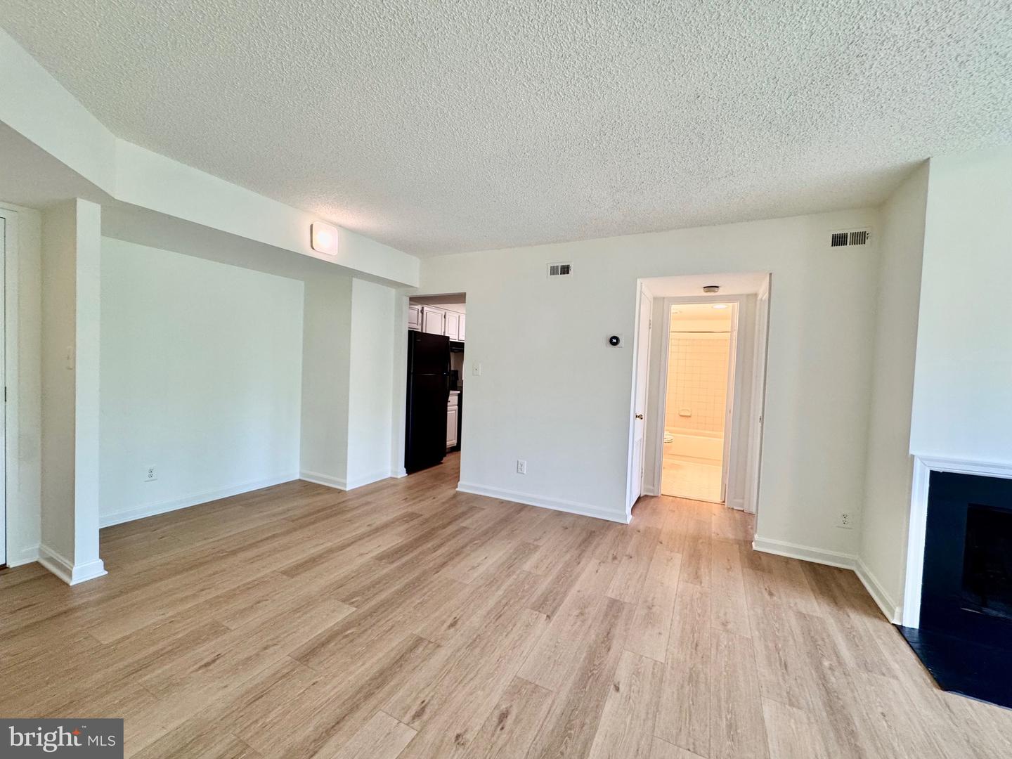 805 N HOWARD ST #446, ALEXANDRIA, Virginia 22304, 2 Bedrooms Bedrooms, ,2 BathroomsBathrooms,Residential,For sale,805 N HOWARD ST #446,VAAX2045386 MLS # VAAX2045386