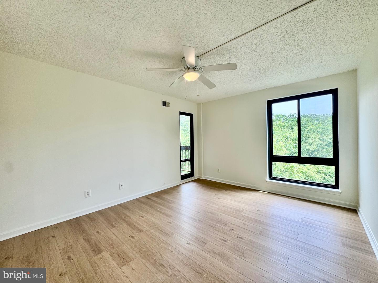 805 N HOWARD ST #446, ALEXANDRIA, Virginia 22304, 2 Bedrooms Bedrooms, ,2 BathroomsBathrooms,Residential,For sale,805 N HOWARD ST #446,VAAX2045386 MLS # VAAX2045386