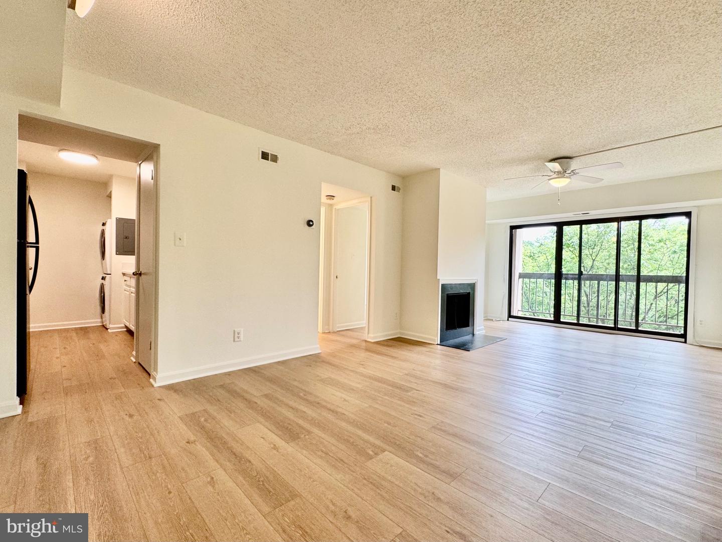 805 N HOWARD ST #446, ALEXANDRIA, Virginia 22304, 2 Bedrooms Bedrooms, ,2 BathroomsBathrooms,Residential,For sale,805 N HOWARD ST #446,VAAX2045386 MLS # VAAX2045386
