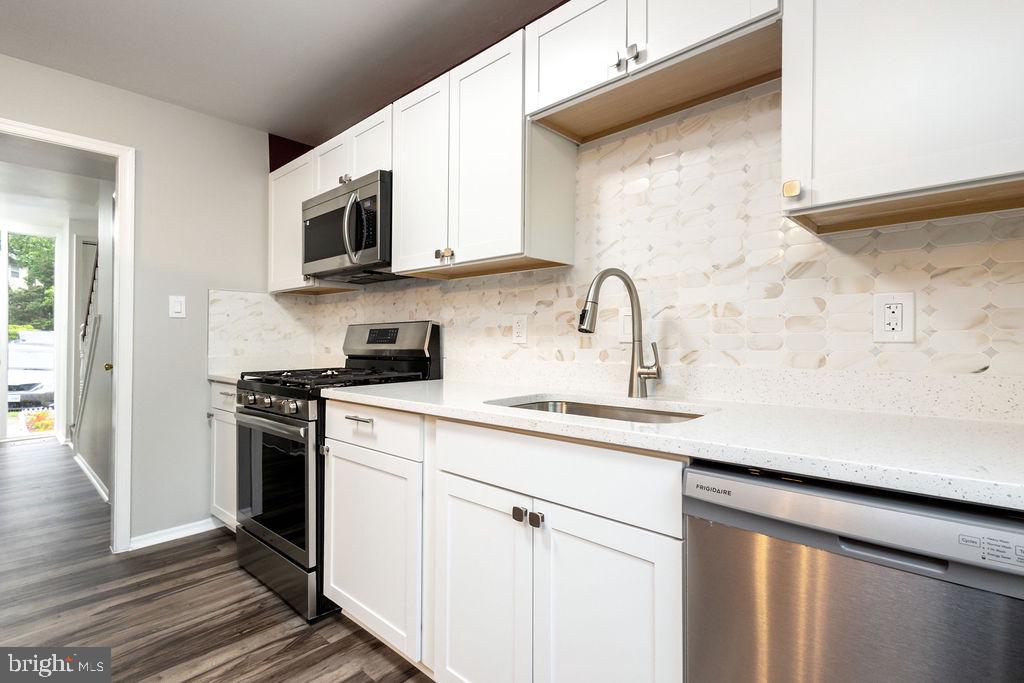 2699 CRISTINA CT, WOODBRIDGE, Virginia 22192, 4 Bedrooms Bedrooms, ,3 BathroomsBathrooms,Residential,For sale,2699 CRISTINA CT,VAPW2094738 MLS # VAPW2094738
