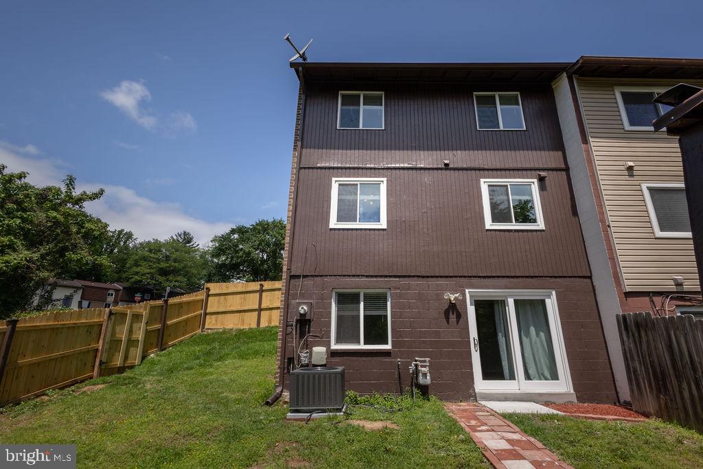 2699 CRISTINA CT, WOODBRIDGE, Virginia 22192, 4 Bedrooms Bedrooms, ,3 BathroomsBathrooms,Residential,For sale,2699 CRISTINA CT,VAPW2094738 MLS # VAPW2094738