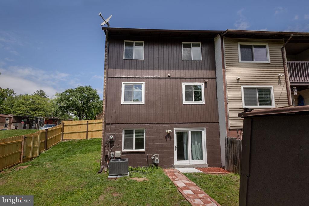2699 CRISTINA CT, WOODBRIDGE, Virginia 22192, 4 Bedrooms Bedrooms, ,3 BathroomsBathrooms,Residential,For sale,2699 CRISTINA CT,VAPW2094738 MLS # VAPW2094738
