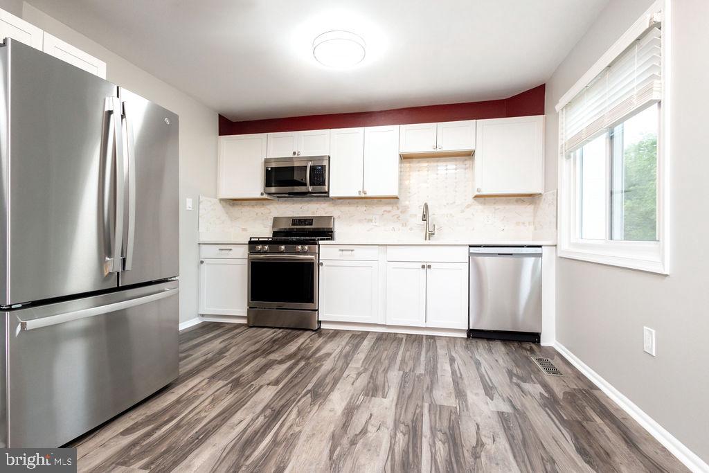 2699 CRISTINA CT, WOODBRIDGE, Virginia 22192, 4 Bedrooms Bedrooms, ,3 BathroomsBathrooms,Residential,For sale,2699 CRISTINA CT,VAPW2094738 MLS # VAPW2094738