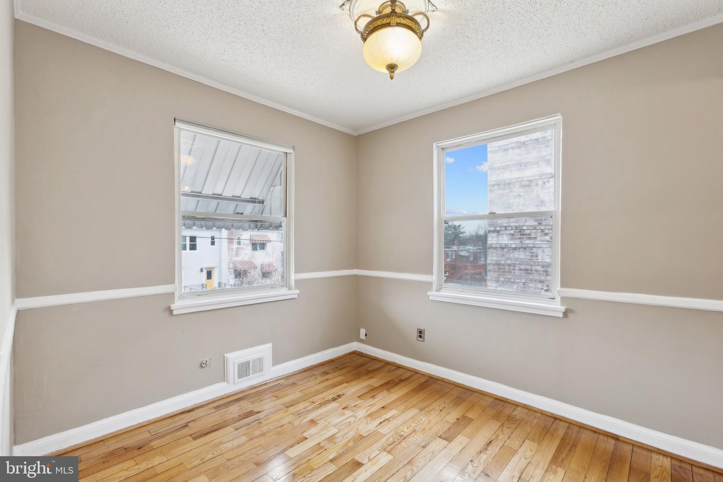 5041 12TH ST NE, WASHINGTON, District Of Columbia 20017, 3 Bedrooms Bedrooms, ,1 BathroomBathrooms,Residential,For sale,5041 12TH ST NE,DCDC2200762 MLS # DCDC2200762