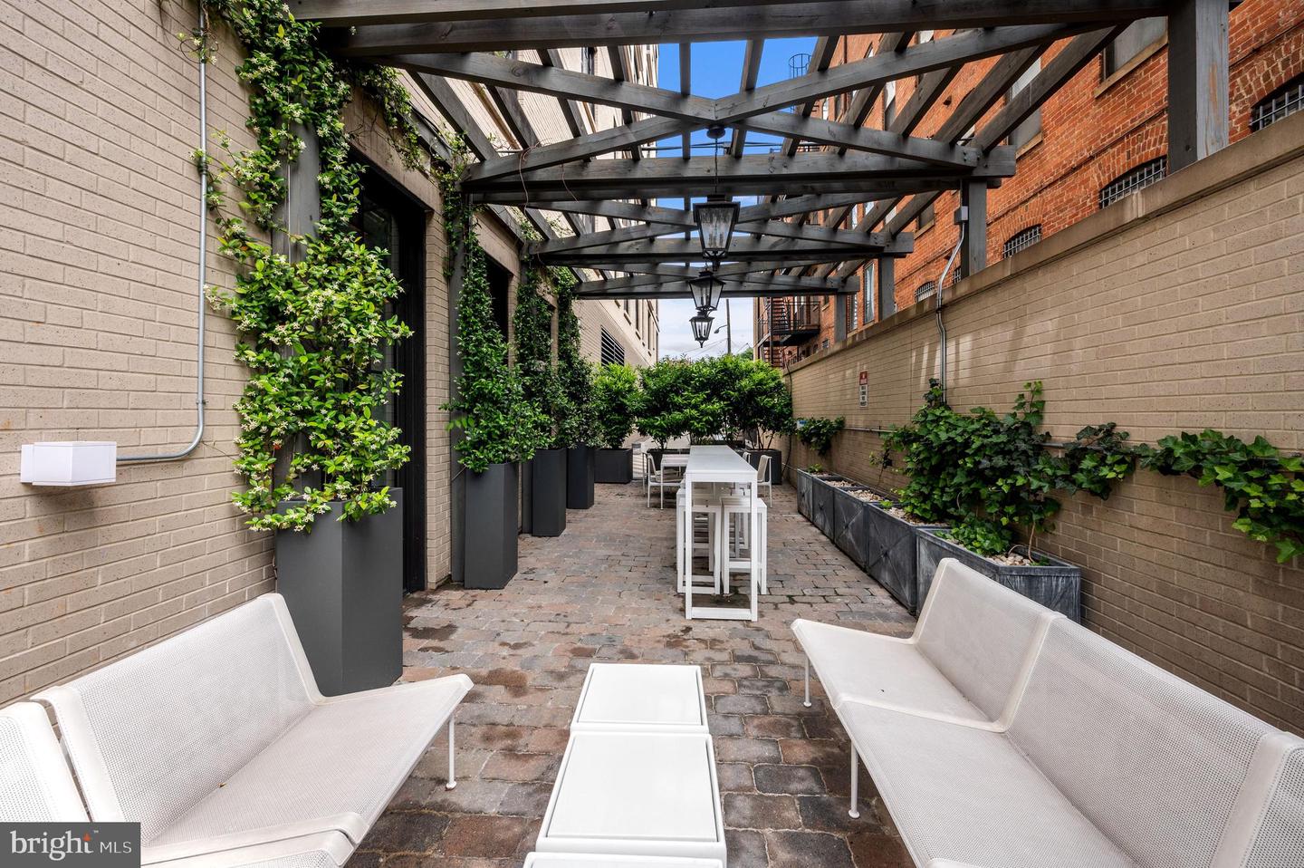 1011 M ST NW #406, WASHINGTON, District Of Columbia 20001, 1 Bedroom Bedrooms, ,1 BathroomBathrooms,Residential,For sale,1011 M ST NW #406,DCDC2200848 MLS # DCDC2200848