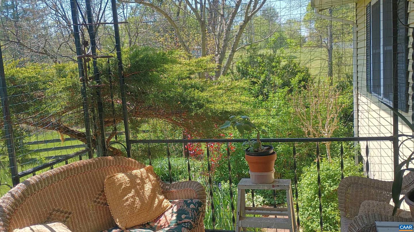 983 WILLIAMSTOWN RD, SHIPMAN, Virginia 22971, 2 Bedrooms Bedrooms, ,1 BathroomBathrooms,Residential,For sale,983 WILLIAMSTOWN RD,664559 MLS # 664559