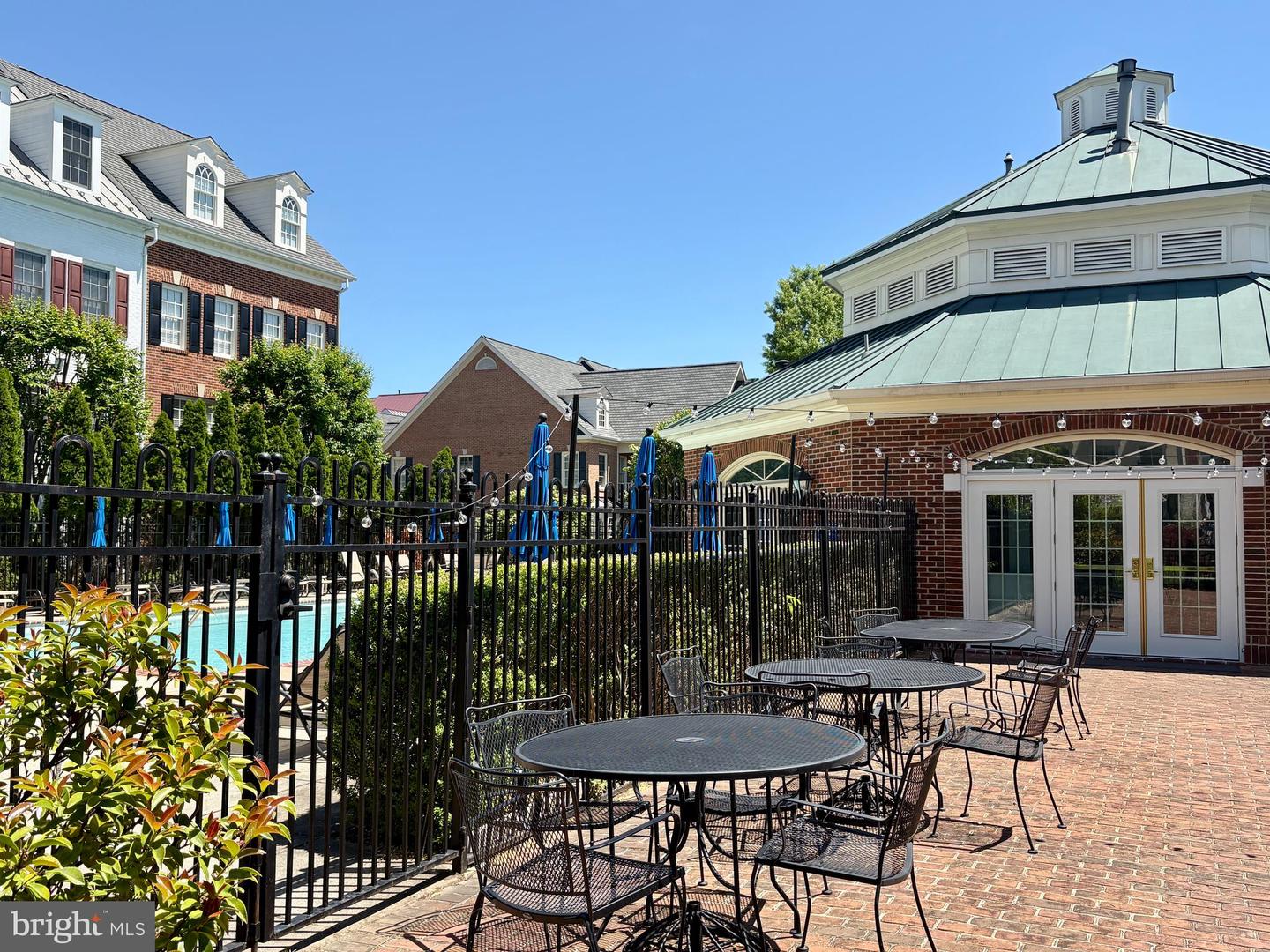 1109 ROUNDHOUSE LN, ALEXANDRIA, Virginia 22314, 3 Bedrooms Bedrooms, ,2 BathroomsBathrooms,Residential,For sale,1109 ROUNDHOUSE LN,VAAX2045390 MLS # VAAX2045390
