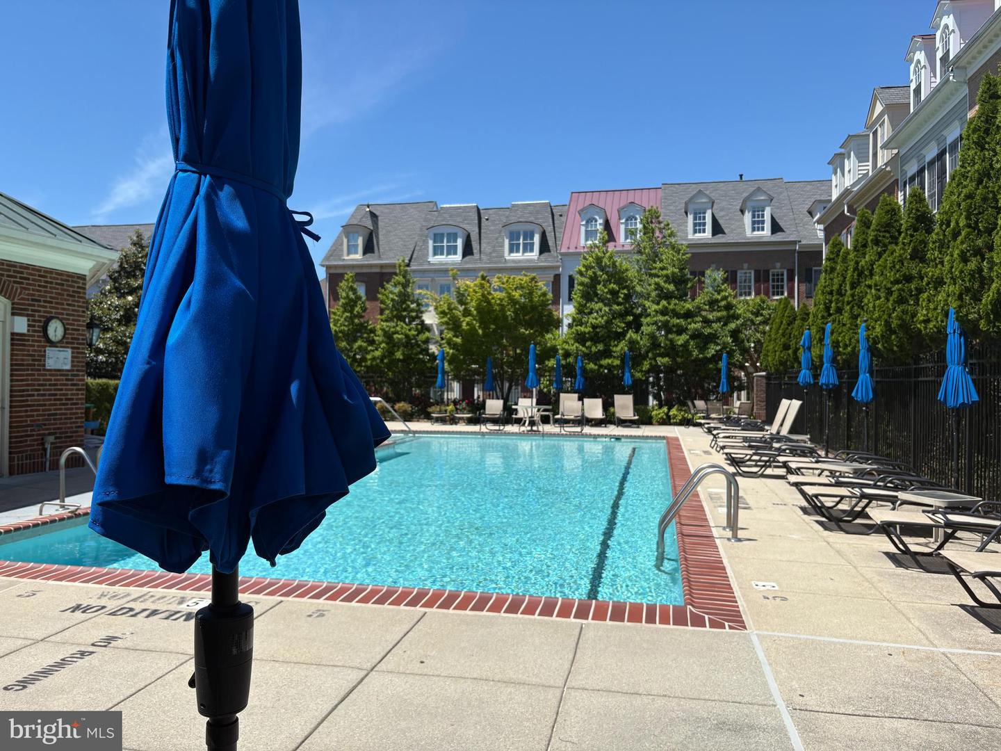 1109 ROUNDHOUSE LN, ALEXANDRIA, Virginia 22314, 3 Bedrooms Bedrooms, ,2 BathroomsBathrooms,Residential,For sale,1109 ROUNDHOUSE LN,VAAX2045390 MLS # VAAX2045390