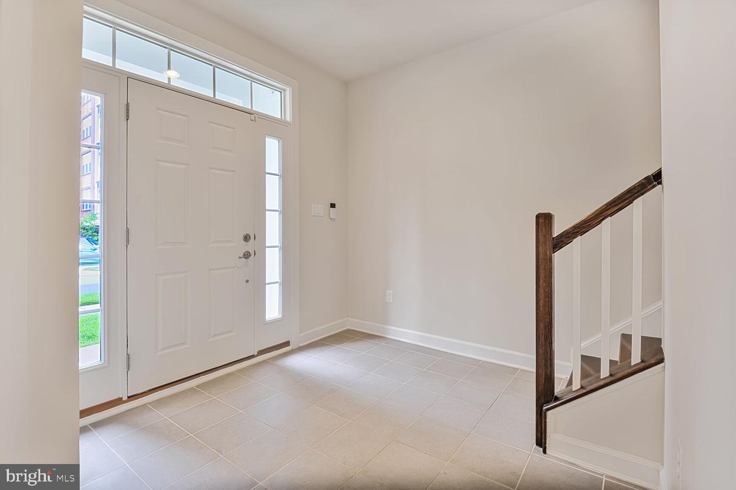 3153 JOHN GLENN ST, HERNDON, Virginia 20171, 4 Bedrooms Bedrooms, ,3 BathroomsBathrooms,Residential,For sale,3153 JOHN GLENN ST,VAFX2241134 MLS # VAFX2241134