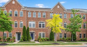 3153 JOHN GLENN ST, HERNDON, Virginia 20171, 4 Bedrooms Bedrooms, ,3 BathroomsBathrooms,Residential,For sale,3153 JOHN GLENN ST,VAFX2241134 MLS # VAFX2241134