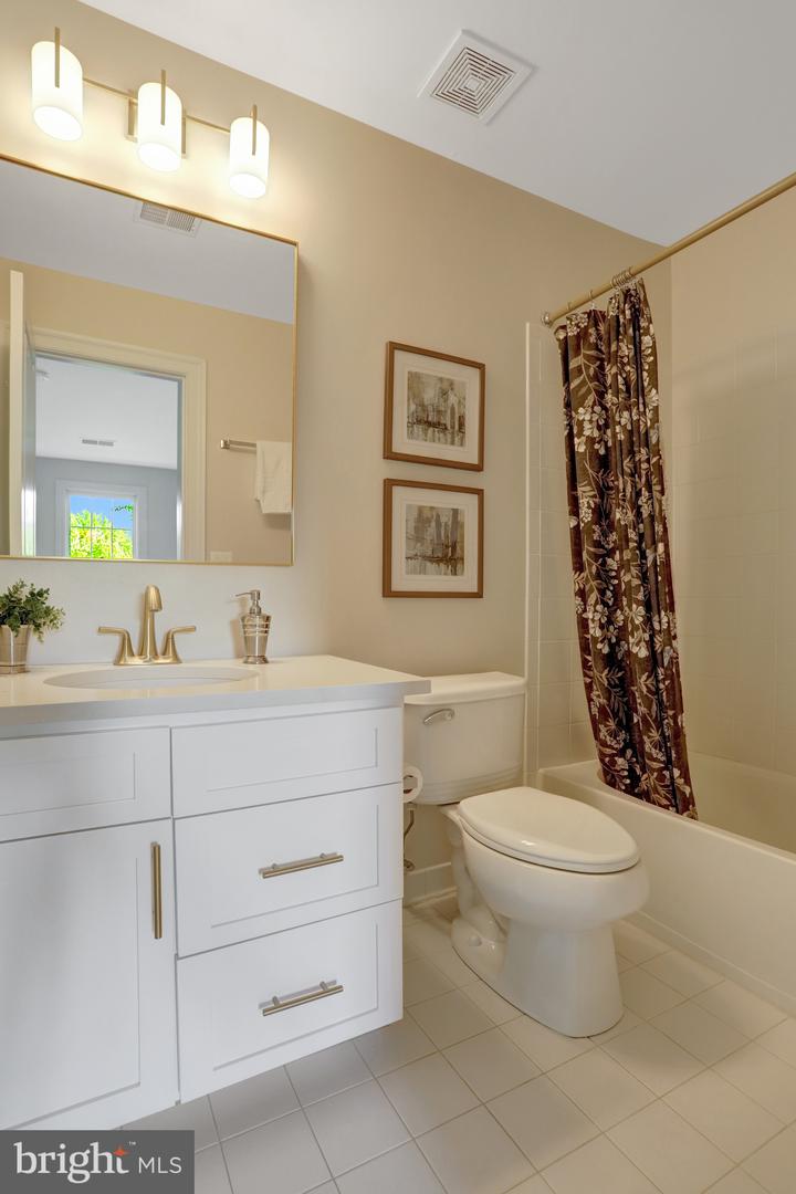 5252 WINTER VIEW DR, ALEXANDRIA, Virginia 22312, 5 Bedrooms Bedrooms, ,4 BathroomsBathrooms,Residential,For sale,5252 WINTER VIEW DR,VAFX2241136 MLS # VAFX2241136