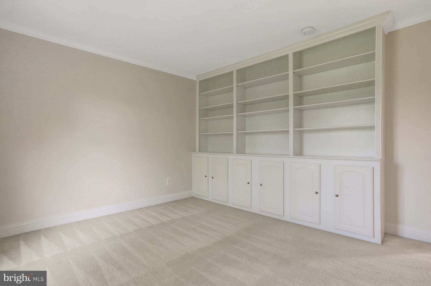 5252 WINTER VIEW DR, ALEXANDRIA, Virginia 22312, 5 Bedrooms Bedrooms, ,4 BathroomsBathrooms,Residential,For sale,5252 WINTER VIEW DR,VAFX2241136 MLS # VAFX2241136