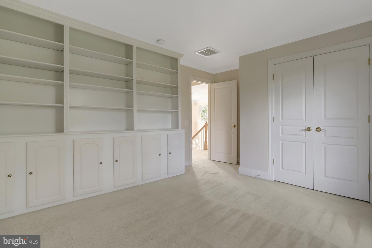 5252 WINTER VIEW DR, ALEXANDRIA, Virginia 22312, 5 Bedrooms Bedrooms, ,4 BathroomsBathrooms,Residential,For sale,5252 WINTER VIEW DR,VAFX2241136 MLS # VAFX2241136