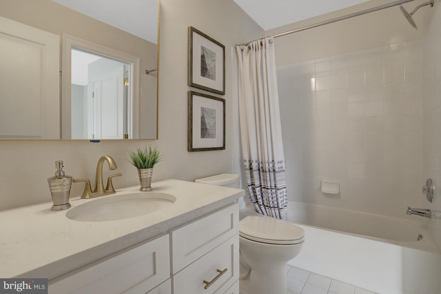 5252 WINTER VIEW DR, ALEXANDRIA, Virginia 22312, 5 Bedrooms Bedrooms, ,4 BathroomsBathrooms,Residential,For sale,5252 WINTER VIEW DR,VAFX2241136 MLS # VAFX2241136