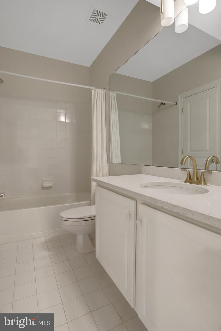 5252 WINTER VIEW DR, ALEXANDRIA, Virginia 22312, 5 Bedrooms Bedrooms, ,4 BathroomsBathrooms,Residential,For sale,5252 WINTER VIEW DR,VAFX2241136 MLS # VAFX2241136