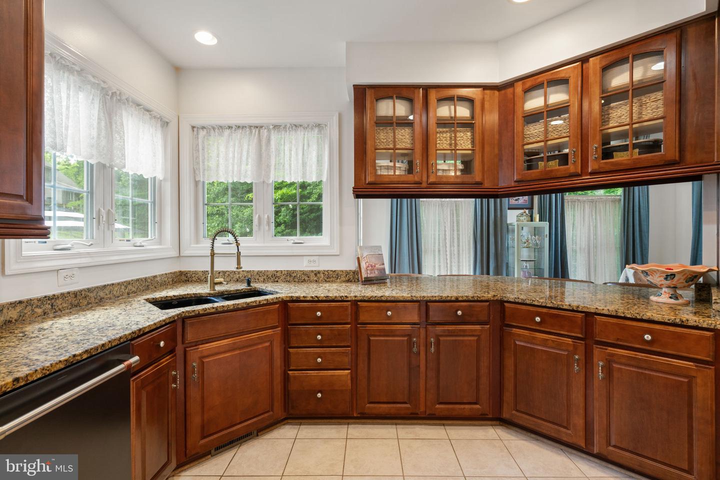 7814 ABBEY OAKS CT, MANASSAS, Virginia 20112, 5 Bedrooms Bedrooms, ,5 BathroomsBathrooms,Residential,For sale,7814 ABBEY OAKS CT,VAPW2094782 MLS # VAPW2094782