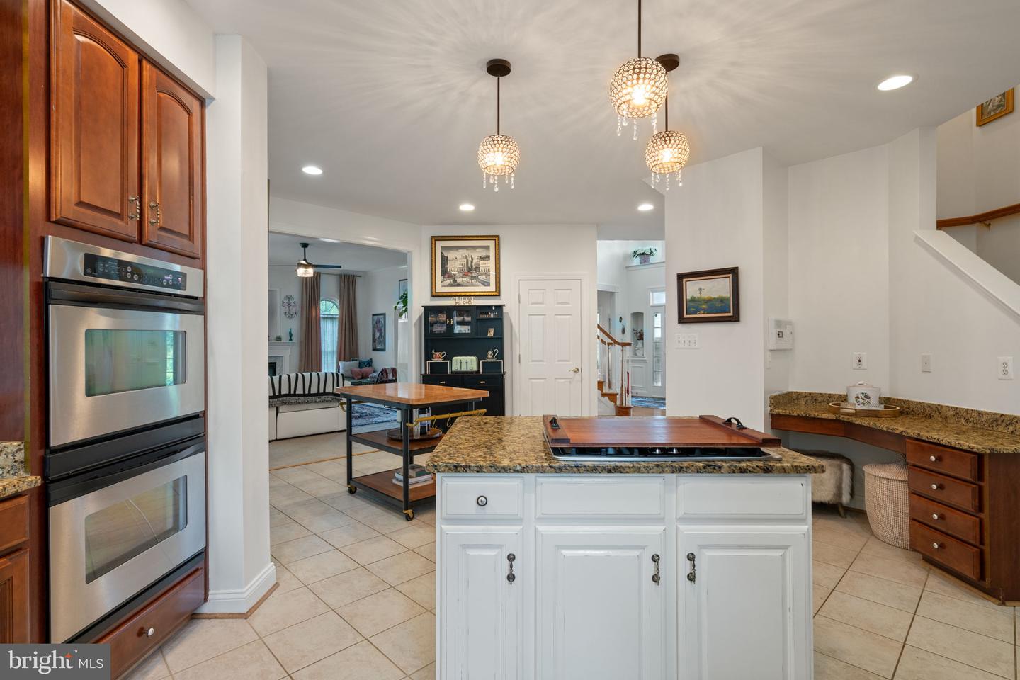 7814 ABBEY OAKS CT, MANASSAS, Virginia 20112, 5 Bedrooms Bedrooms, ,5 BathroomsBathrooms,Residential,For sale,7814 ABBEY OAKS CT,VAPW2094782 MLS # VAPW2094782