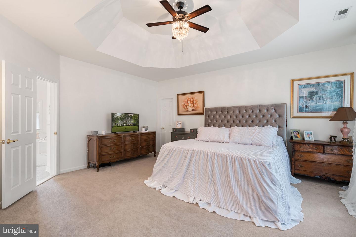 7814 ABBEY OAKS CT, MANASSAS, Virginia 20112, 5 Bedrooms Bedrooms, ,5 BathroomsBathrooms,Residential,For sale,7814 ABBEY OAKS CT,VAPW2094782 MLS # VAPW2094782