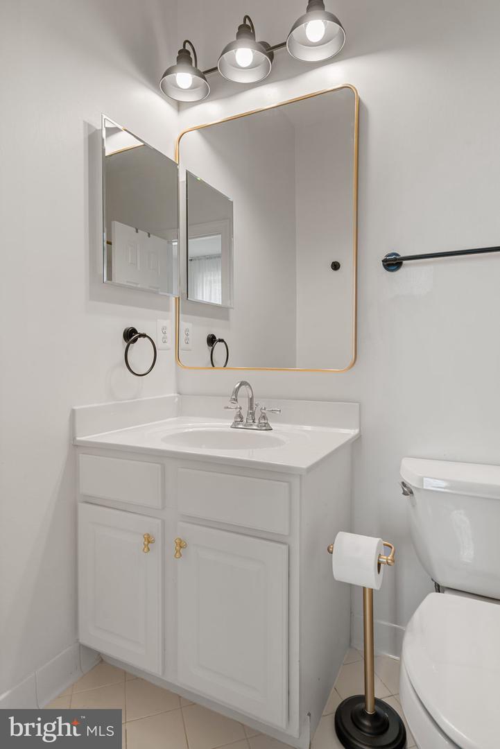 7814 ABBEY OAKS CT, MANASSAS, Virginia 20112, 5 Bedrooms Bedrooms, ,5 BathroomsBathrooms,Residential,For sale,7814 ABBEY OAKS CT,VAPW2094782 MLS # VAPW2094782