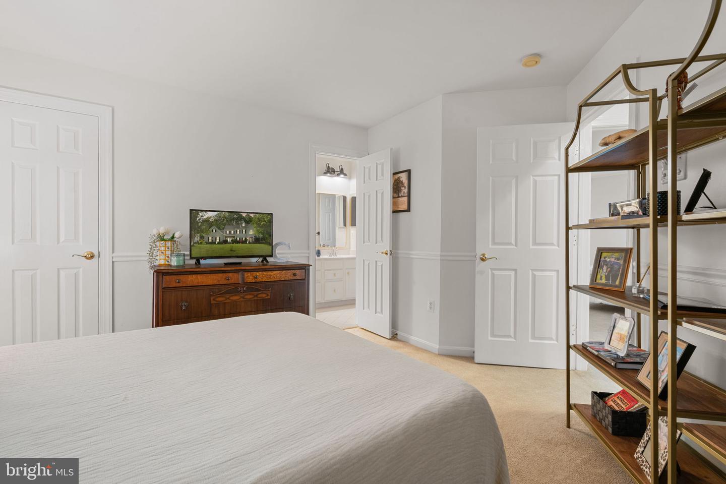 7814 ABBEY OAKS CT, MANASSAS, Virginia 20112, 5 Bedrooms Bedrooms, ,5 BathroomsBathrooms,Residential,For sale,7814 ABBEY OAKS CT,VAPW2094782 MLS # VAPW2094782