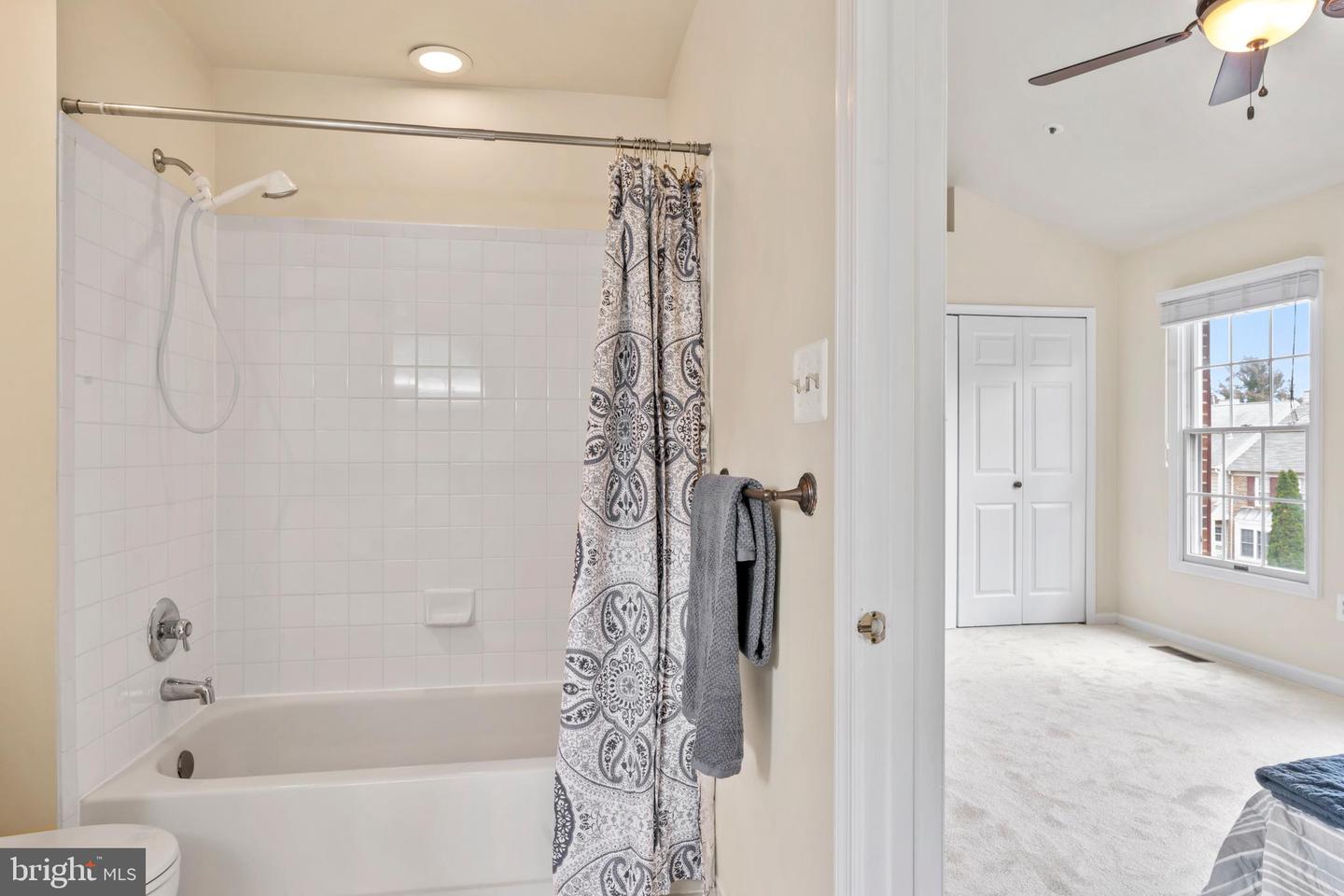 7850 BLUE GRAY CIR, MANASSAS, Virginia 20109, 4 Bedrooms Bedrooms, 7 Rooms Rooms,3 BathroomsBathrooms,Residential,For sale,7850 BLUE GRAY CIR,VAPW2094772 MLS # VAPW2094772