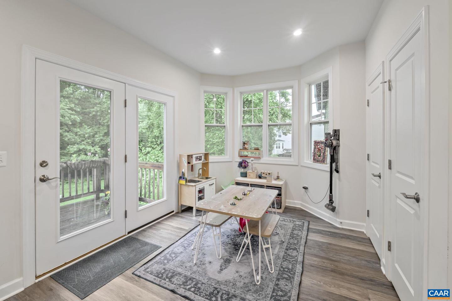 126 LONGWOOD DR #C, CHARLOTTESVILLE, Virginia 22903, 4 Bedrooms Bedrooms, ,3 BathroomsBathrooms,Residential,For sale,126 LONGWOOD DR #C,664593 MLS # 664593