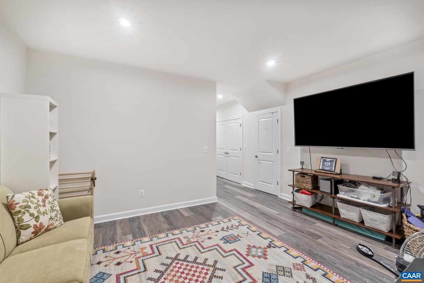 126 LONGWOOD DR #C, CHARLOTTESVILLE, Virginia 22903, 4 Bedrooms Bedrooms, ,3 BathroomsBathrooms,Residential,For sale,126 LONGWOOD DR #C,664593 MLS # 664593