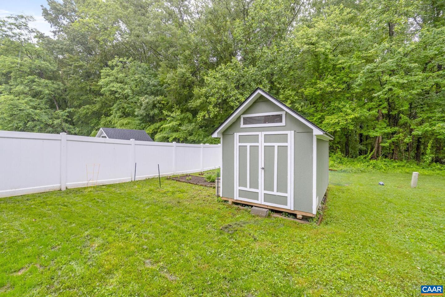 126 LONGWOOD DR #C, CHARLOTTESVILLE, Virginia 22903, 4 Bedrooms Bedrooms, ,3 BathroomsBathrooms,Residential,For sale,126 LONGWOOD DR #C,664593 MLS # 664593