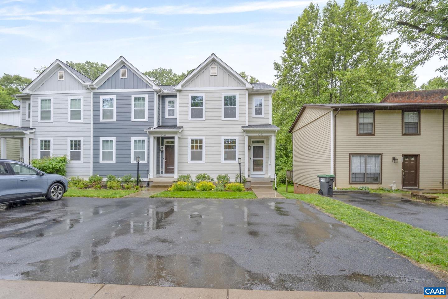 126 LONGWOOD DR #C, CHARLOTTESVILLE, Virginia 22903, 4 Bedrooms Bedrooms, ,3 BathroomsBathrooms,Residential,For sale,126 LONGWOOD DR #C,664593 MLS # 664593