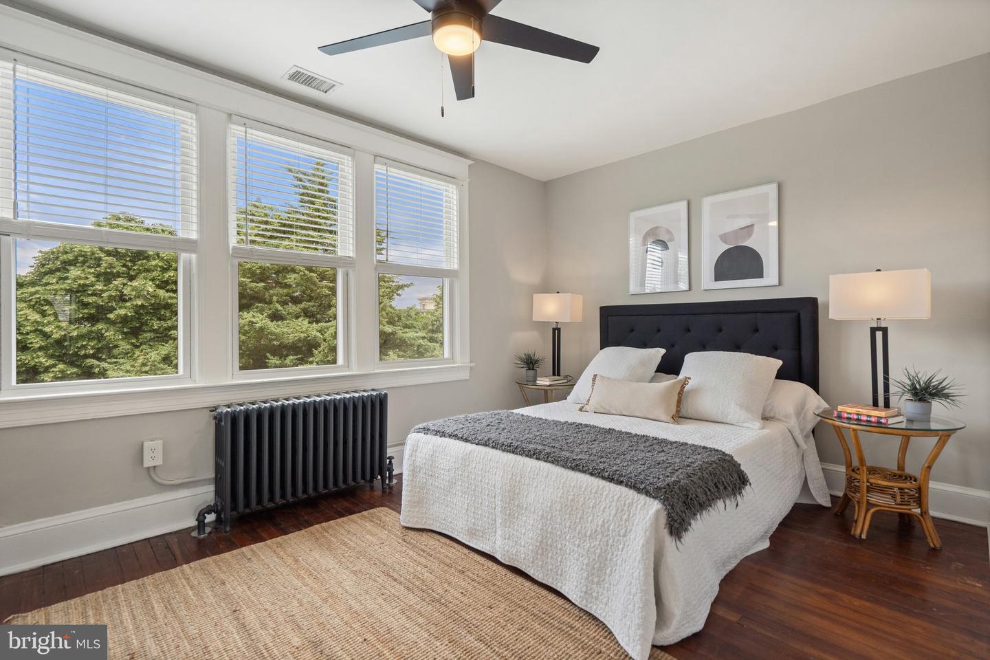 1821 MASSACHUSETTS AVE SE, WASHINGTON, District Of Columbia 20003, 4 Bedrooms Bedrooms, ,2 BathroomsBathrooms,Residential,For sale,1821 MASSACHUSETTS AVE SE,DCDC2200952 MLS # DCDC2200952