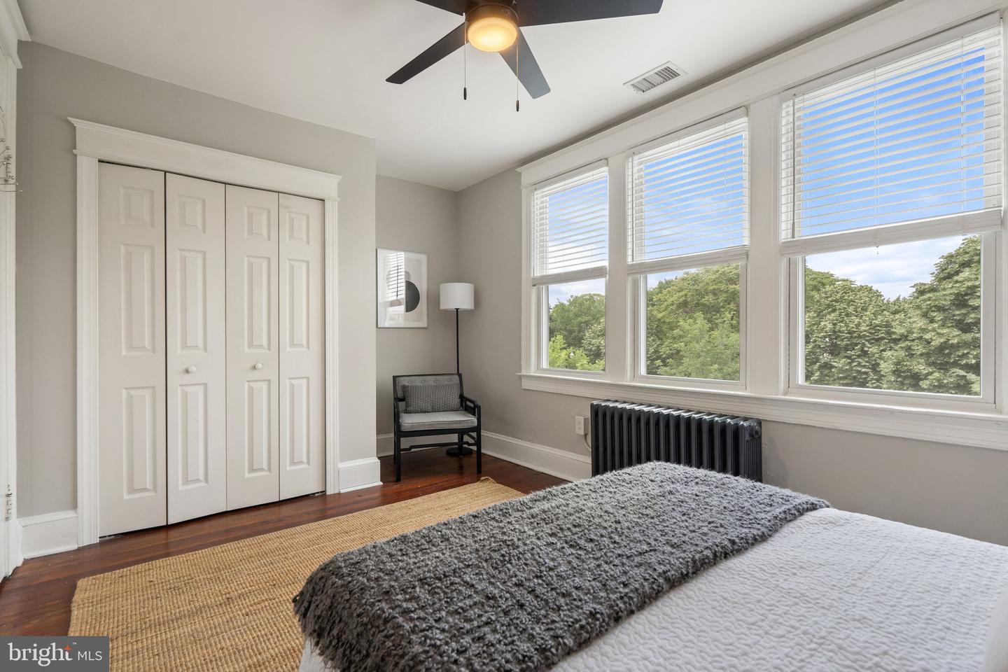 1821 MASSACHUSETTS AVE SE, WASHINGTON, District Of Columbia 20003, 4 Bedrooms Bedrooms, ,2 BathroomsBathrooms,Residential,For sale,1821 MASSACHUSETTS AVE SE,DCDC2200952 MLS # DCDC2200952