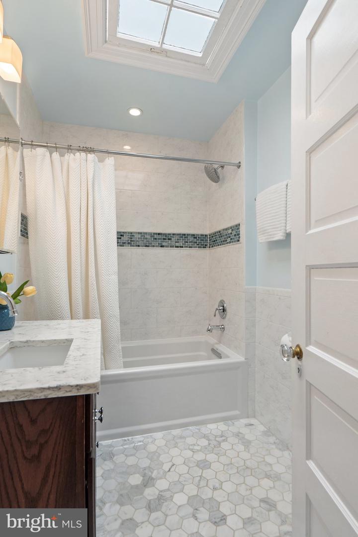 1821 MASSACHUSETTS AVE SE, WASHINGTON, District Of Columbia 20003, 4 Bedrooms Bedrooms, ,2 BathroomsBathrooms,Residential,For sale,1821 MASSACHUSETTS AVE SE,DCDC2200952 MLS # DCDC2200952