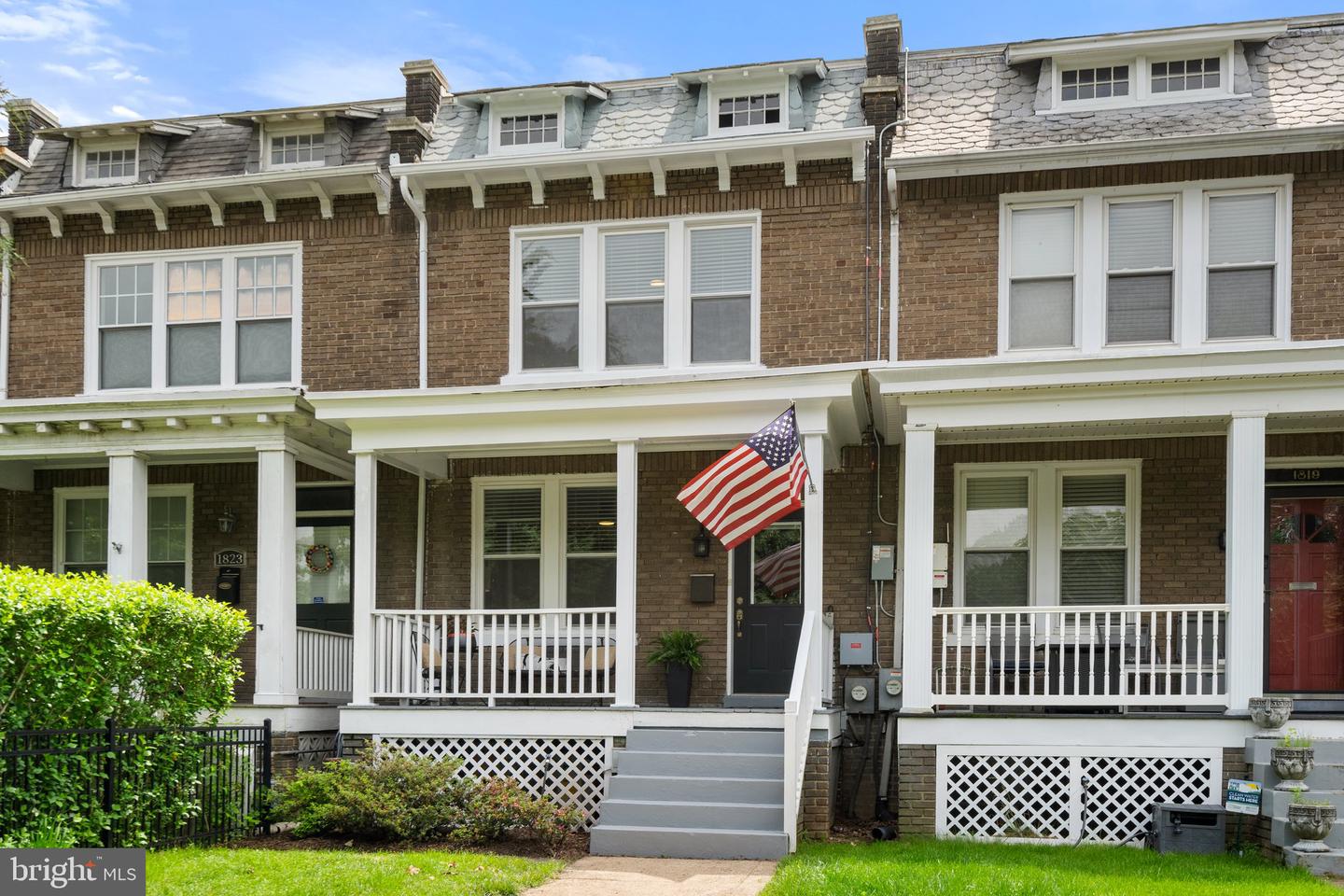 1821 MASSACHUSETTS AVE SE, WASHINGTON, District Of Columbia 20003, 4 Bedrooms Bedrooms, ,2 BathroomsBathrooms,Residential,For sale,1821 MASSACHUSETTS AVE SE,DCDC2200952 MLS # DCDC2200952