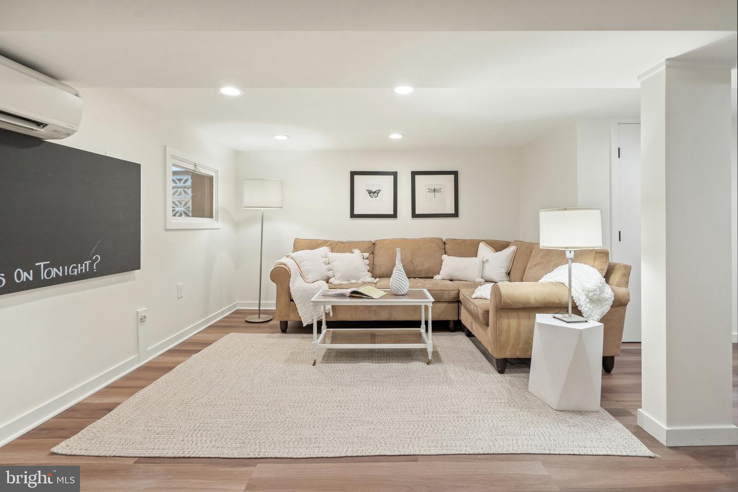 1821 MASSACHUSETTS AVE SE, WASHINGTON, District Of Columbia 20003, 4 Bedrooms Bedrooms, ,2 BathroomsBathrooms,Residential,For sale,1821 MASSACHUSETTS AVE SE,DCDC2200952 MLS # DCDC2200952