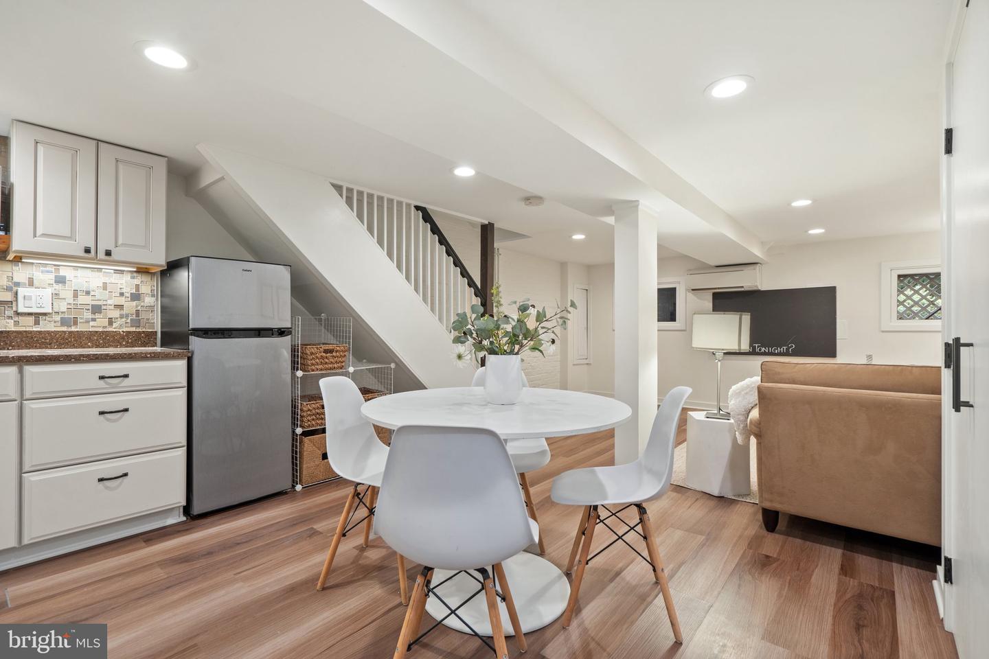 1821 MASSACHUSETTS AVE SE, WASHINGTON, District Of Columbia 20003, 4 Bedrooms Bedrooms, ,2 BathroomsBathrooms,Residential,For sale,1821 MASSACHUSETTS AVE SE,DCDC2200952 MLS # DCDC2200952