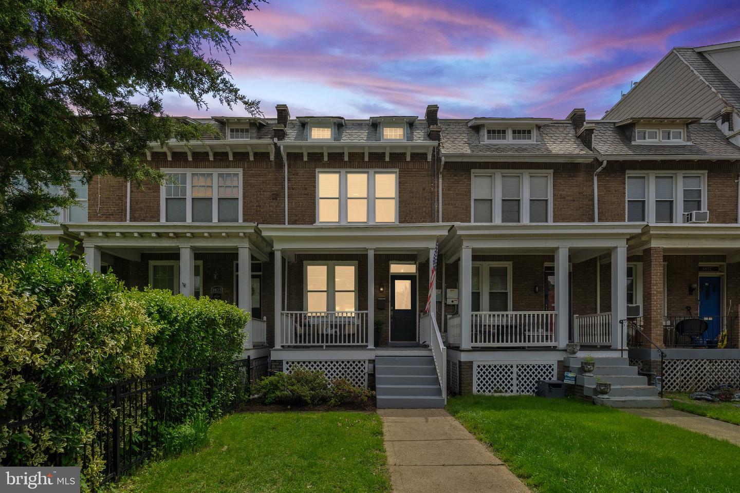 1821 MASSACHUSETTS AVE SE, WASHINGTON, District Of Columbia 20003, 4 Bedrooms Bedrooms, ,2 BathroomsBathrooms,Residential,For sale,1821 MASSACHUSETTS AVE SE,DCDC2200952 MLS # DCDC2200952