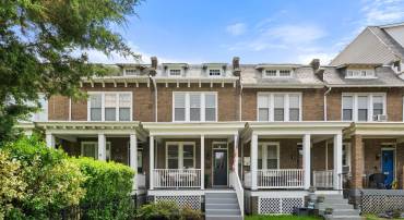 1821 MASSACHUSETTS AVE SE, WASHINGTON, District Of Columbia 20003, 4 Bedrooms Bedrooms, ,2 BathroomsBathrooms,Residential,For sale,1821 MASSACHUSETTS AVE SE,DCDC2200952 MLS # DCDC2200952