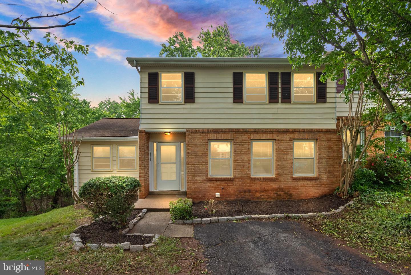 513 TAVENNER CT, STERLING, Virginia 20164, 5 Bedrooms Bedrooms, ,3 BathroomsBathrooms,Residential,For sale,513 TAVENNER CT,VALO2096602 MLS # VALO2096602