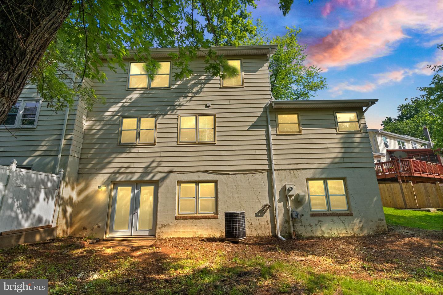 513 TAVENNER CT, STERLING, Virginia 20164, 5 Bedrooms Bedrooms, ,3 BathroomsBathrooms,Residential,For sale,513 TAVENNER CT,VALO2096602 MLS # VALO2096602