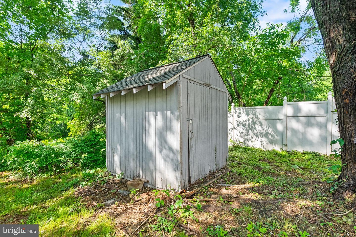 513 TAVENNER CT, STERLING, Virginia 20164, 5 Bedrooms Bedrooms, ,3 BathroomsBathrooms,Residential,For sale,513 TAVENNER CT,VALO2096602 MLS # VALO2096602