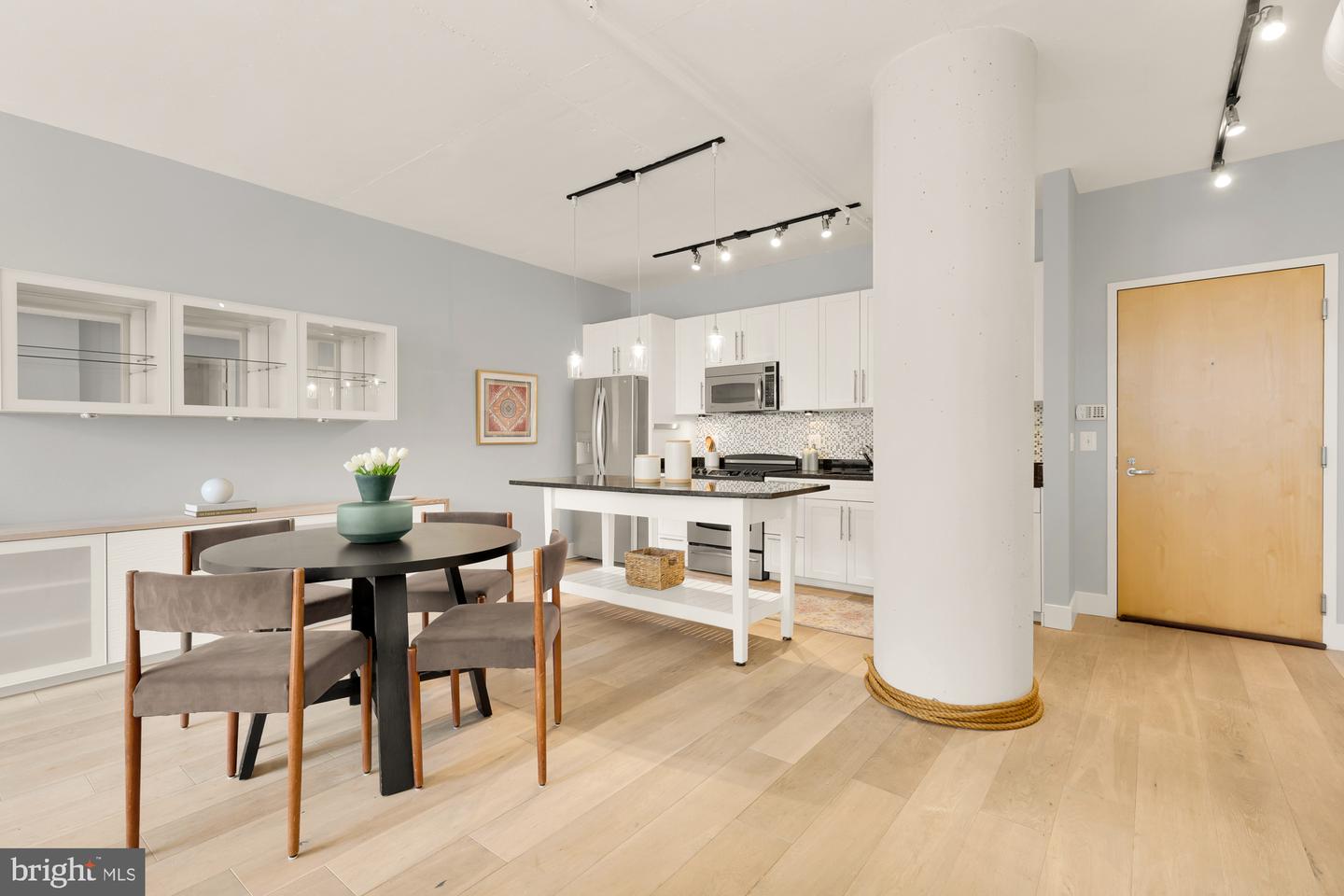 2125 14TH ST NW #224, WASHINGTON, District Of Columbia 20009, 2 Bedrooms Bedrooms, ,2 BathroomsBathrooms,Residential,For sale,2125 14TH ST NW #224,DCDC2200962 MLS # DCDC2200962