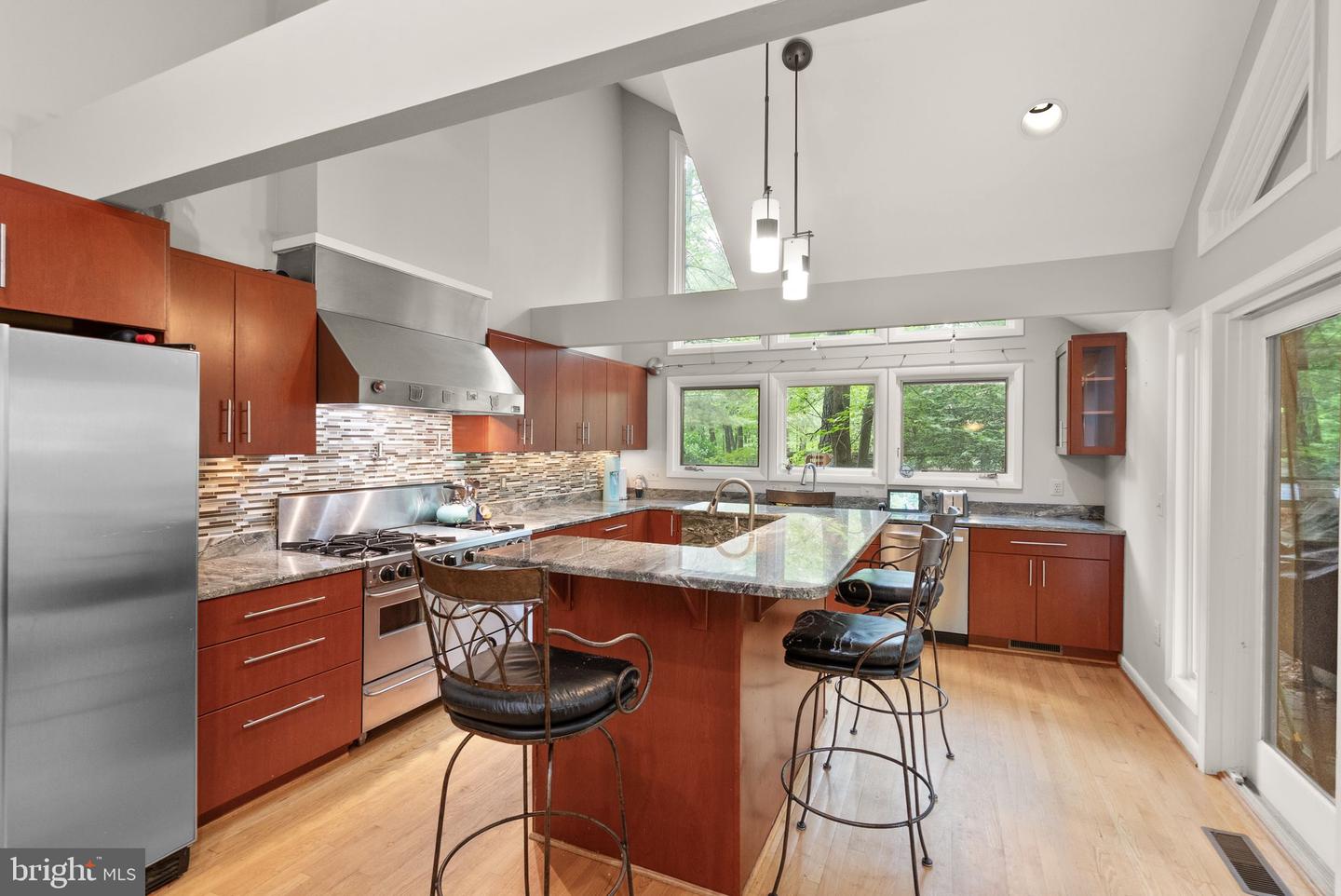11598 NEWPORT COVE LN, RESTON, Virginia 20194, 4 Bedrooms Bedrooms, ,3 BathroomsBathrooms,Residential,For sale,11598 NEWPORT COVE LN,VAFX2241120 MLS # VAFX2241120