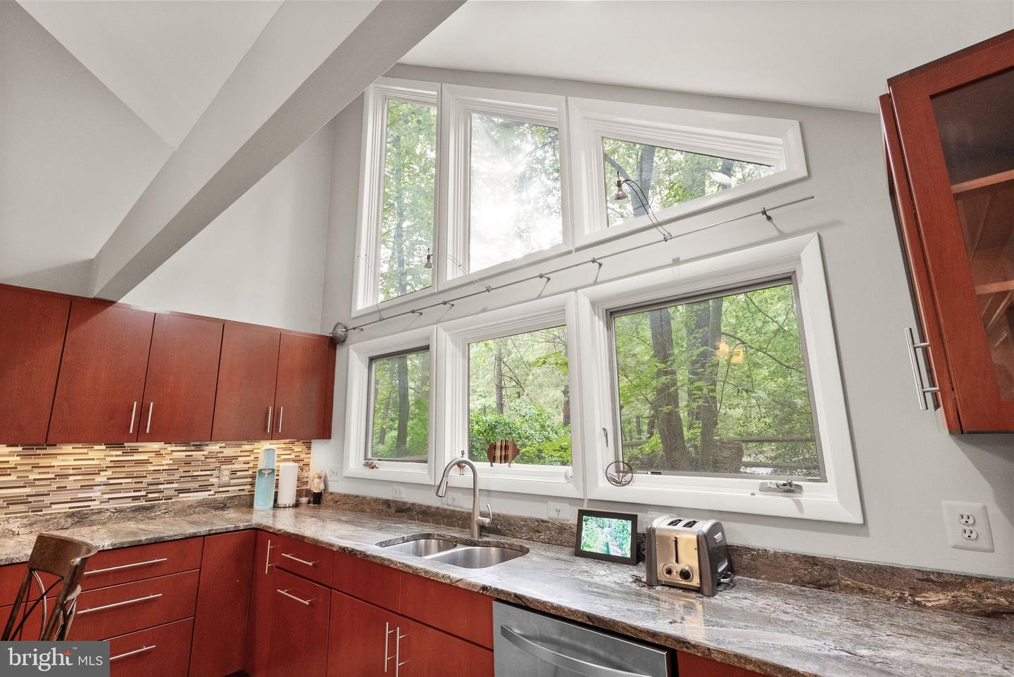 11598 NEWPORT COVE LN, RESTON, Virginia 20194, 4 Bedrooms Bedrooms, ,3 BathroomsBathrooms,Residential,For sale,11598 NEWPORT COVE LN,VAFX2241120 MLS # VAFX2241120