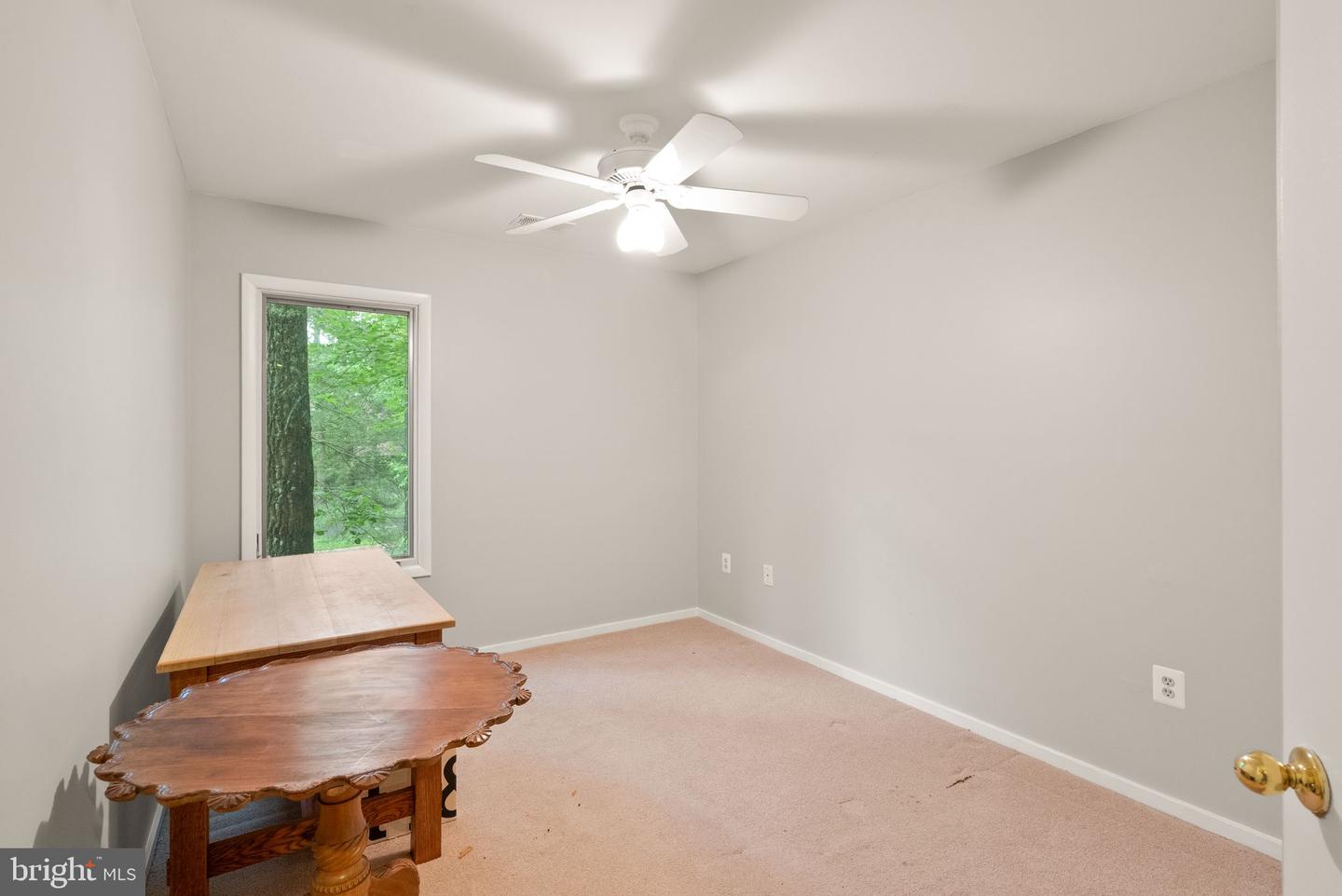 11598 NEWPORT COVE LN, RESTON, Virginia 20194, 4 Bedrooms Bedrooms, ,3 BathroomsBathrooms,Residential,For sale,11598 NEWPORT COVE LN,VAFX2241120 MLS # VAFX2241120