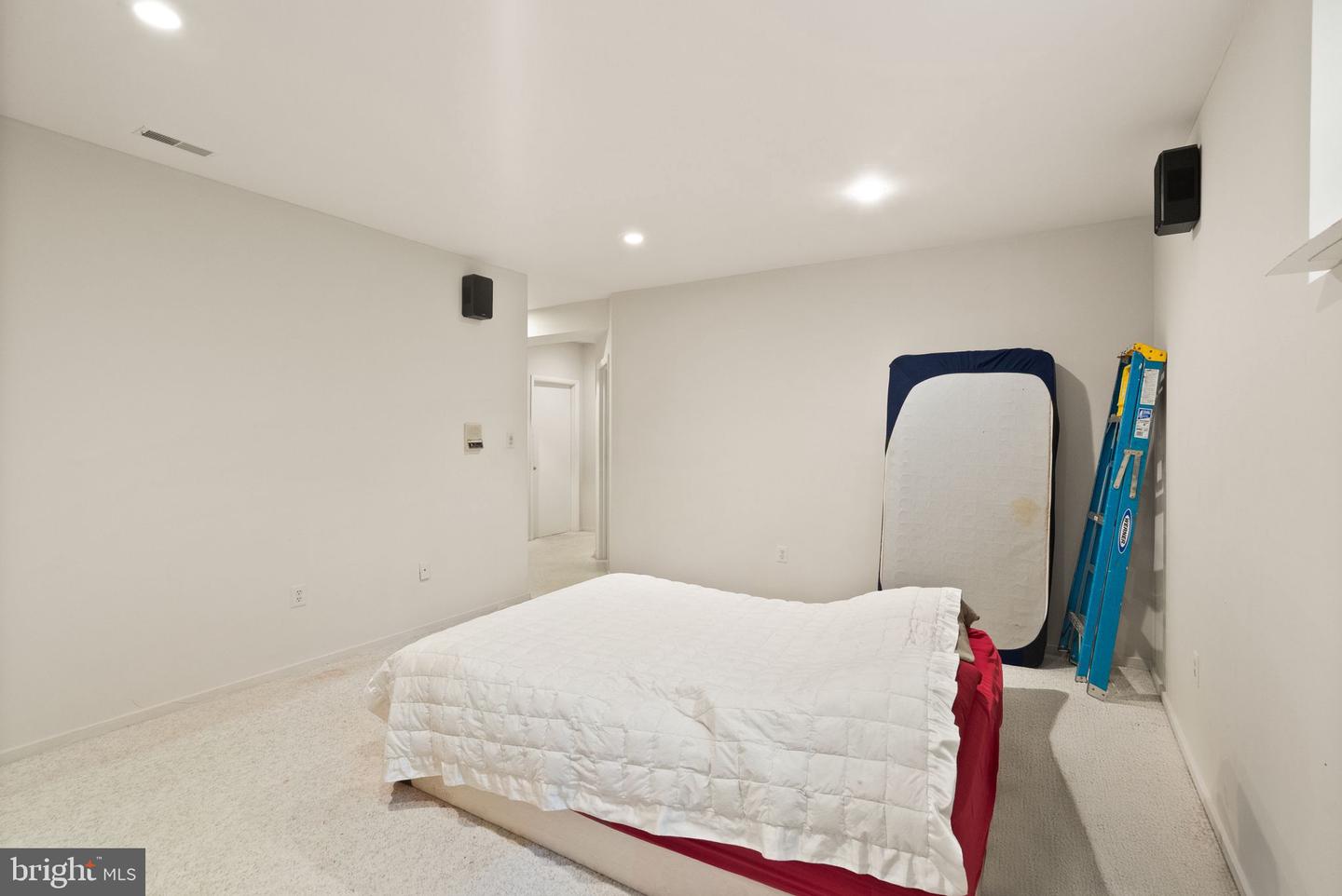 11598 NEWPORT COVE LN, RESTON, Virginia 20194, 4 Bedrooms Bedrooms, ,3 BathroomsBathrooms,Residential,For sale,11598 NEWPORT COVE LN,VAFX2241120 MLS # VAFX2241120