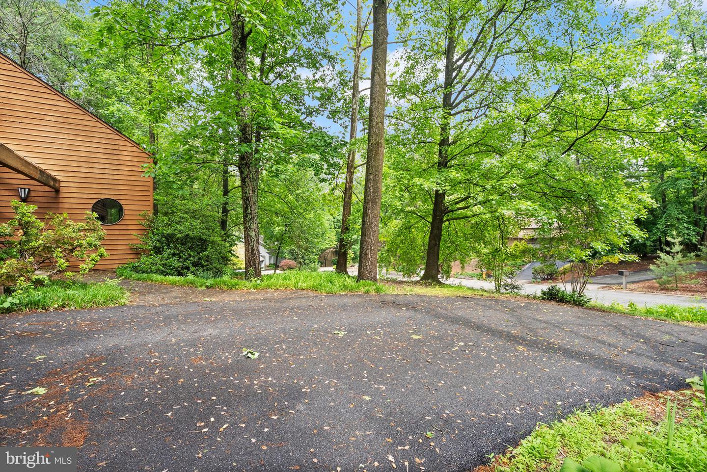 11598 NEWPORT COVE LN, RESTON, Virginia 20194, 4 Bedrooms Bedrooms, ,3 BathroomsBathrooms,Residential,For sale,11598 NEWPORT COVE LN,VAFX2241120 MLS # VAFX2241120