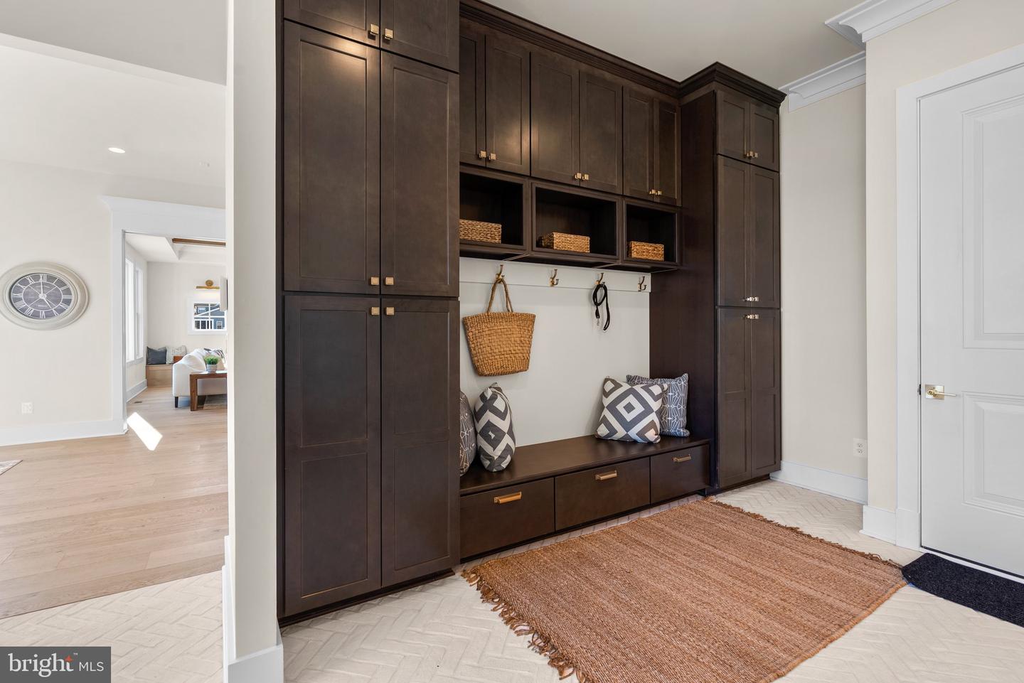 14914 MOGUL CT, PURCELLVILLE, Virginia 20132, 6 Bedrooms Bedrooms, ,6 BathroomsBathrooms,Residential,For sale,14914 MOGUL CT,VALO2096646 MLS # VALO2096646