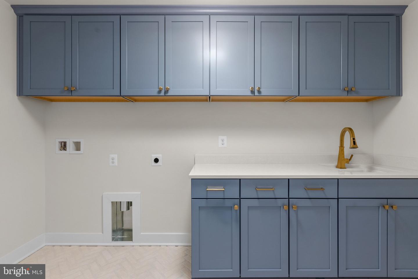 14914 MOGUL CT, PURCELLVILLE, Virginia 20132, 6 Bedrooms Bedrooms, ,6 BathroomsBathrooms,Residential,For sale,14914 MOGUL CT,VALO2096646 MLS # VALO2096646