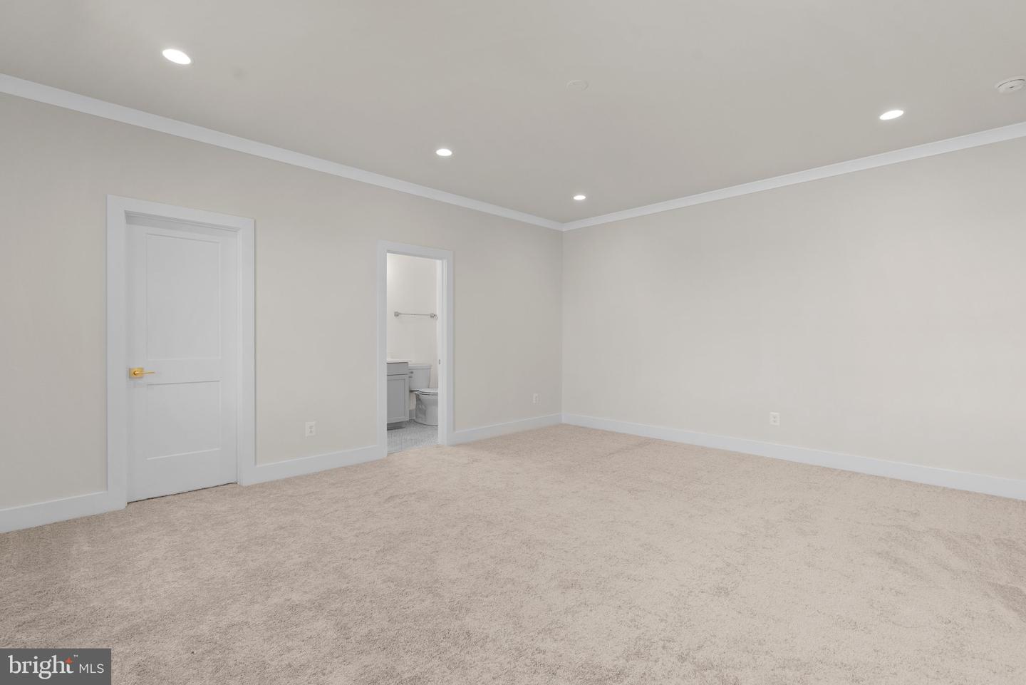 14914 MOGUL CT, PURCELLVILLE, Virginia 20132, 6 Bedrooms Bedrooms, ,6 BathroomsBathrooms,Residential,For sale,14914 MOGUL CT,VALO2096646 MLS # VALO2096646